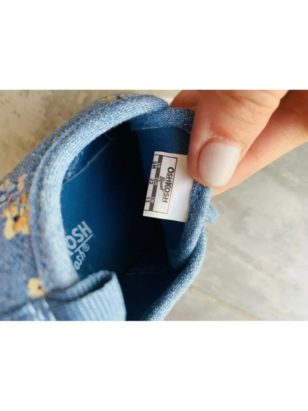 OshKosh B'Gosh Chambray Blue Floral Bow Slip On Shoes WORN ONCE Baby Girl Size 6